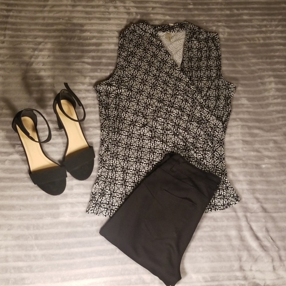 Loveappella Sleeveless Top